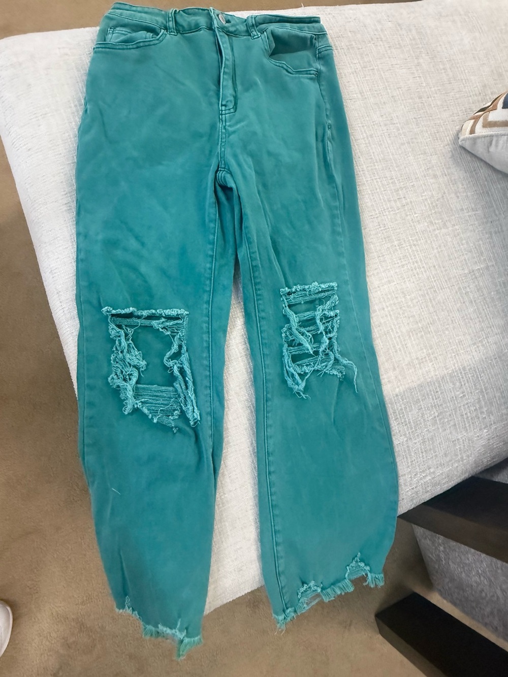 Zenana Outfitters Teal Distressed Skinny Jeans